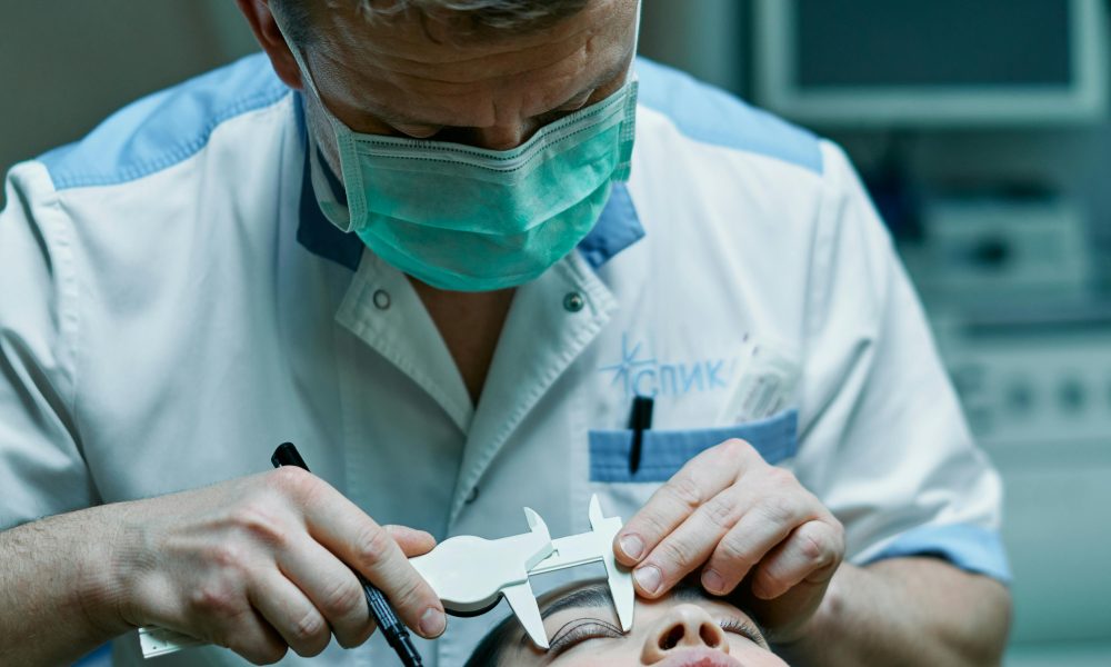 How to Turn Inquiries into Booked Cosmetic Surgery Consultations